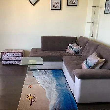 Spacious Seaview Apartments, 100m To The * Golden Sands