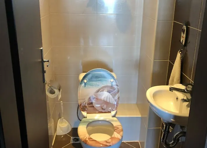 Spacious Seaview Apartments, 100m To The アパート *