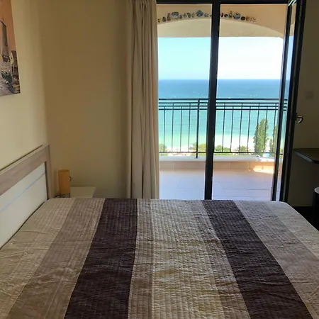 Διαμέρισμα Spacious Seaview Apartments, 100m To The Golden Sands